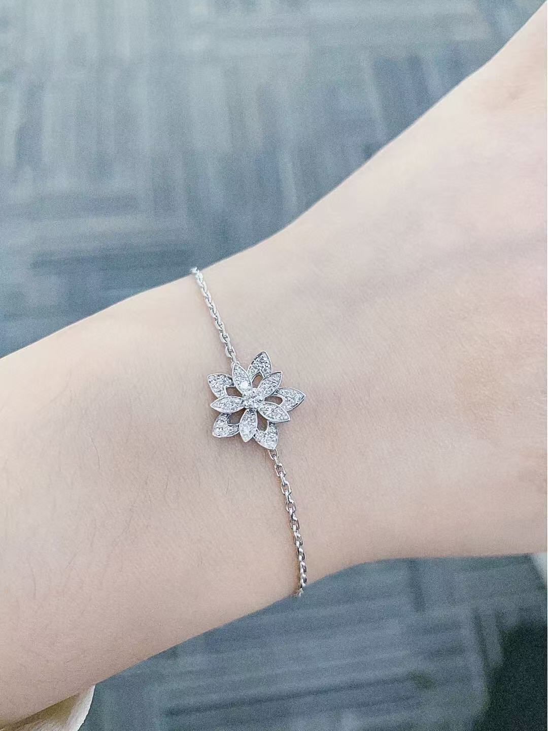 ロータス ブレスレット、ミニモデル