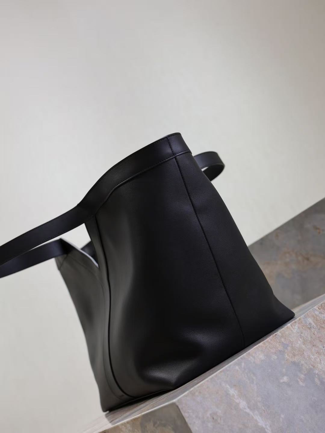 Saint Laurent サンローラン  トート（レザー）