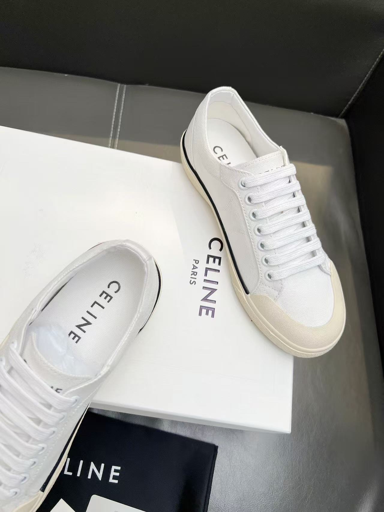 CELINE アラン トリオンフ スニーカー / キャンバス