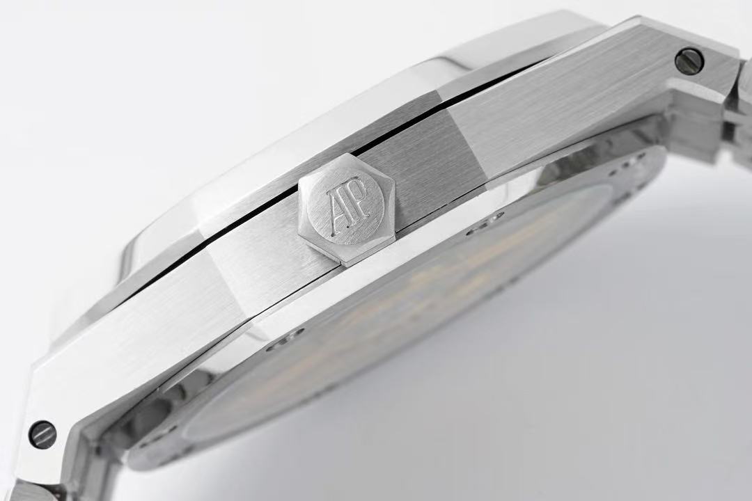 Audemars Piguet  オーデマピゲ  ロイヤル オーク オートマティック