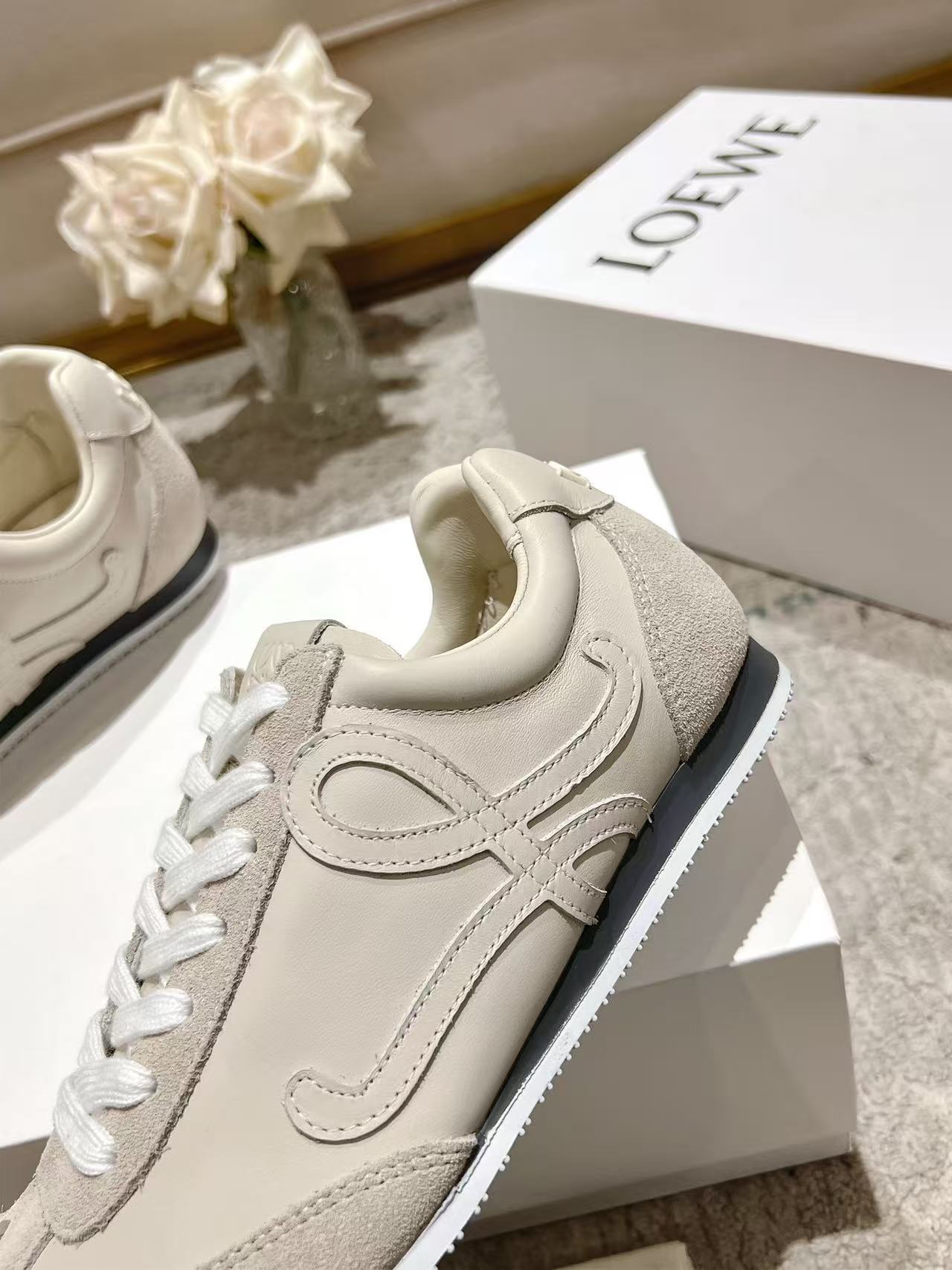 Loewe バレエランナー 2.0（ソフトカーフ）