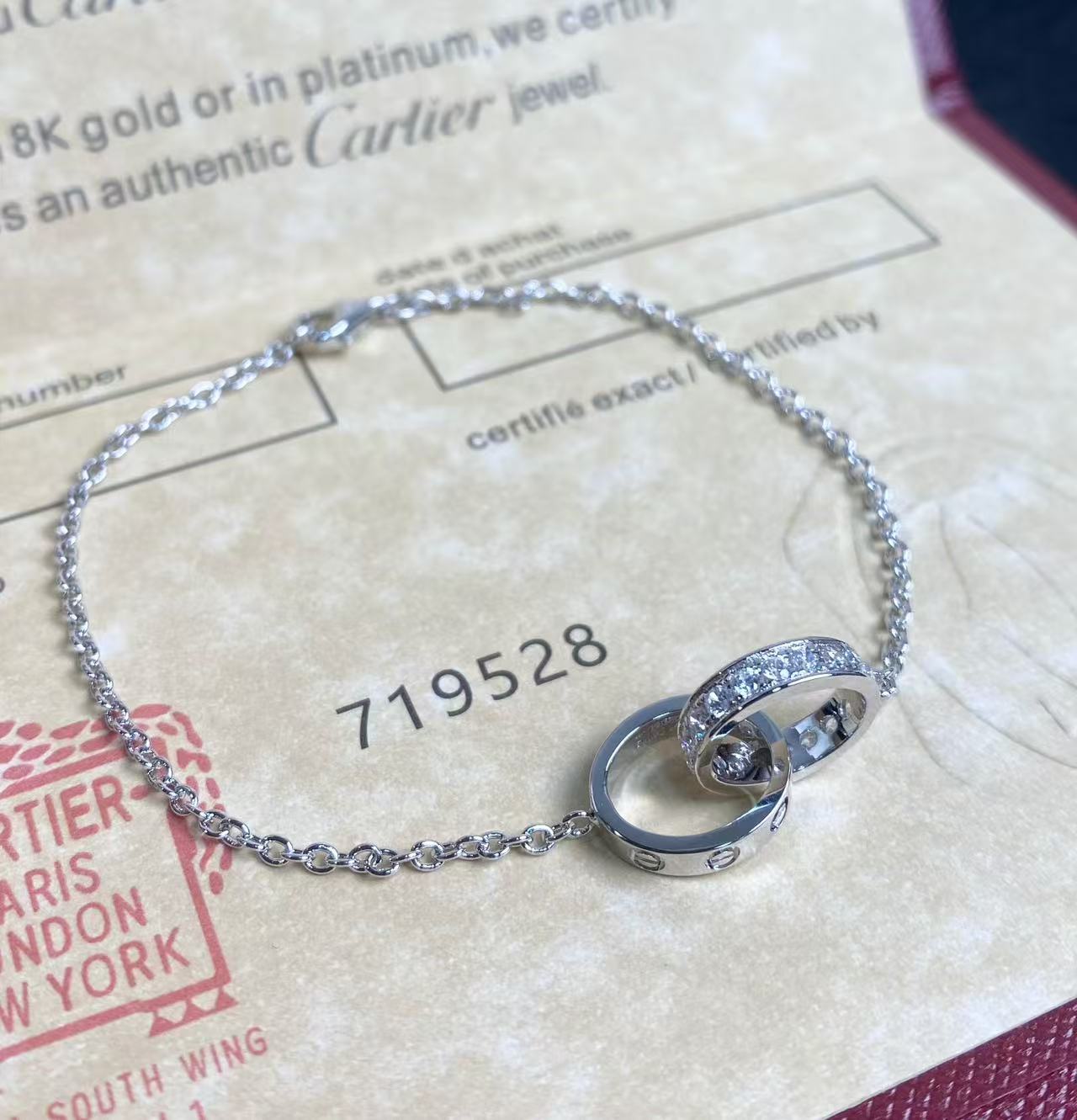 Cartier Love ブレスレット、チェーン、セミパヴェ