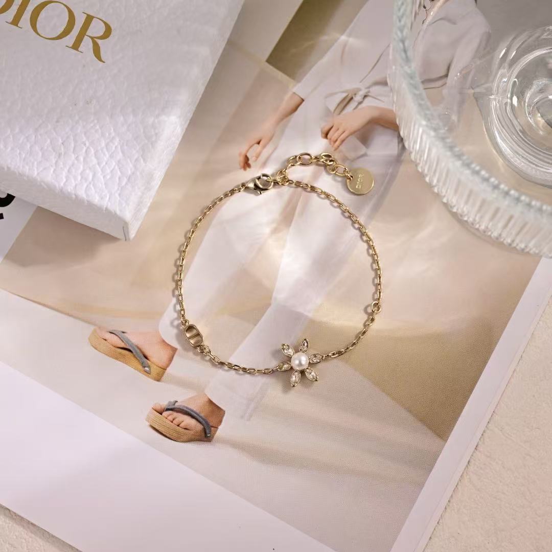 Bloom in Dior ブレスレット