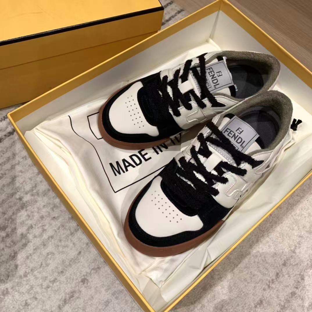 Fendi フェンディ マッチ ブラックスエード ロートップ