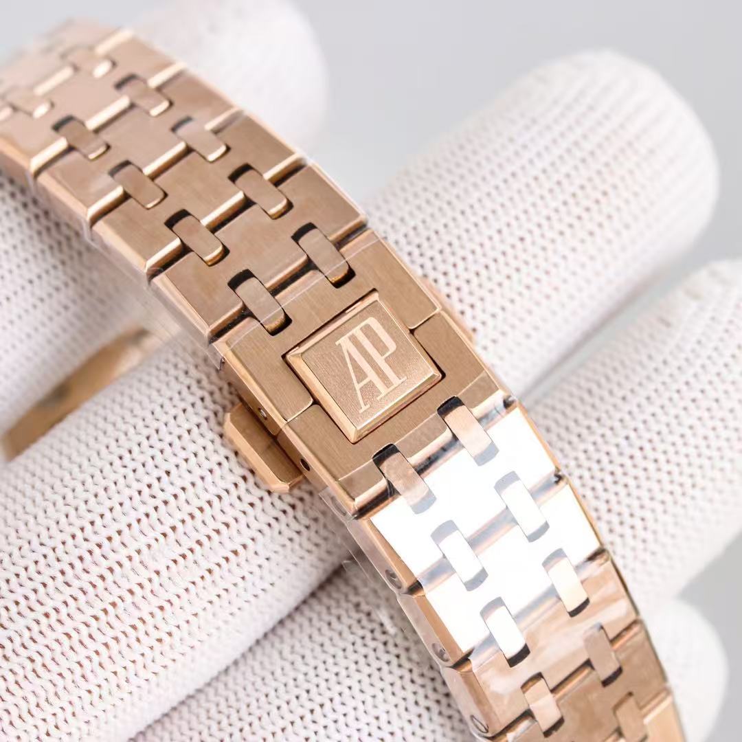 Audemars Piguet  オーデマピゲ  ロイヤル オーク オートマティック