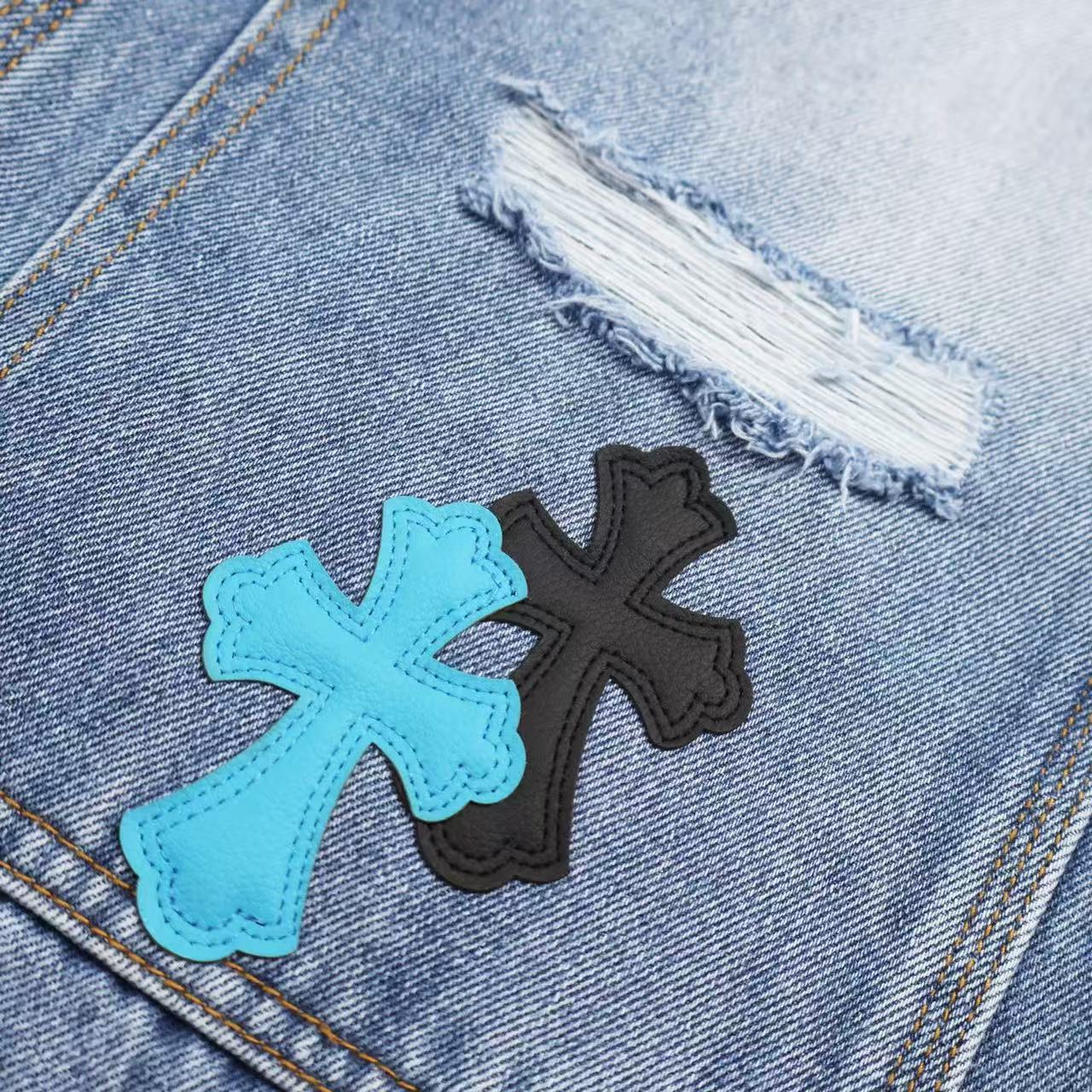 CHROME HEARTS　デニムパンツ