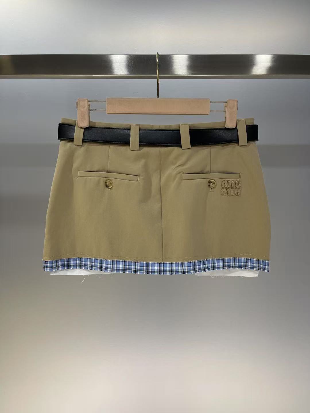 MIUMIU チノ ミニスカート