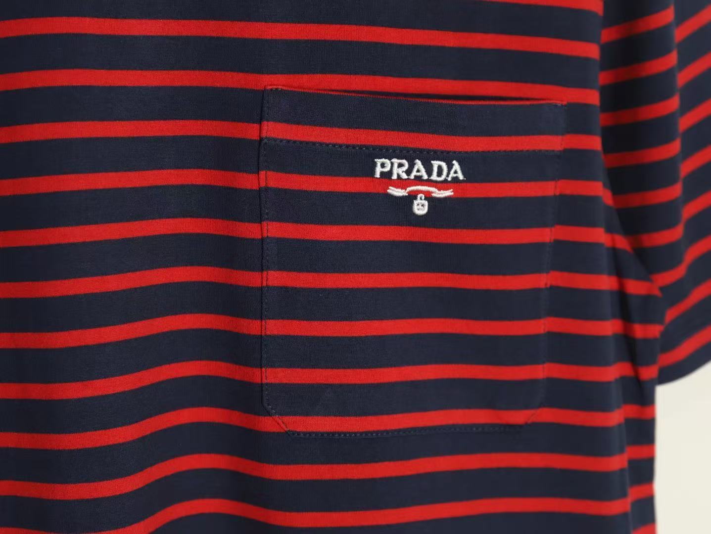 Prada ストライプ コットン Tシャツ