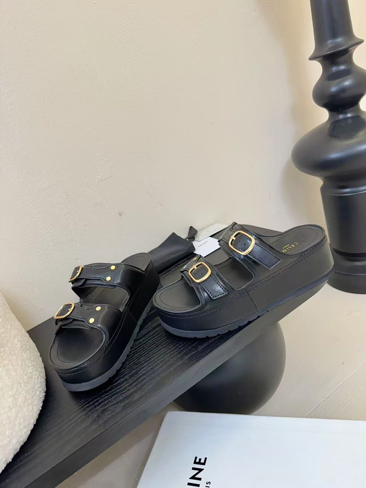 CELINE ポリー ウェッジミュール / カーフスキン