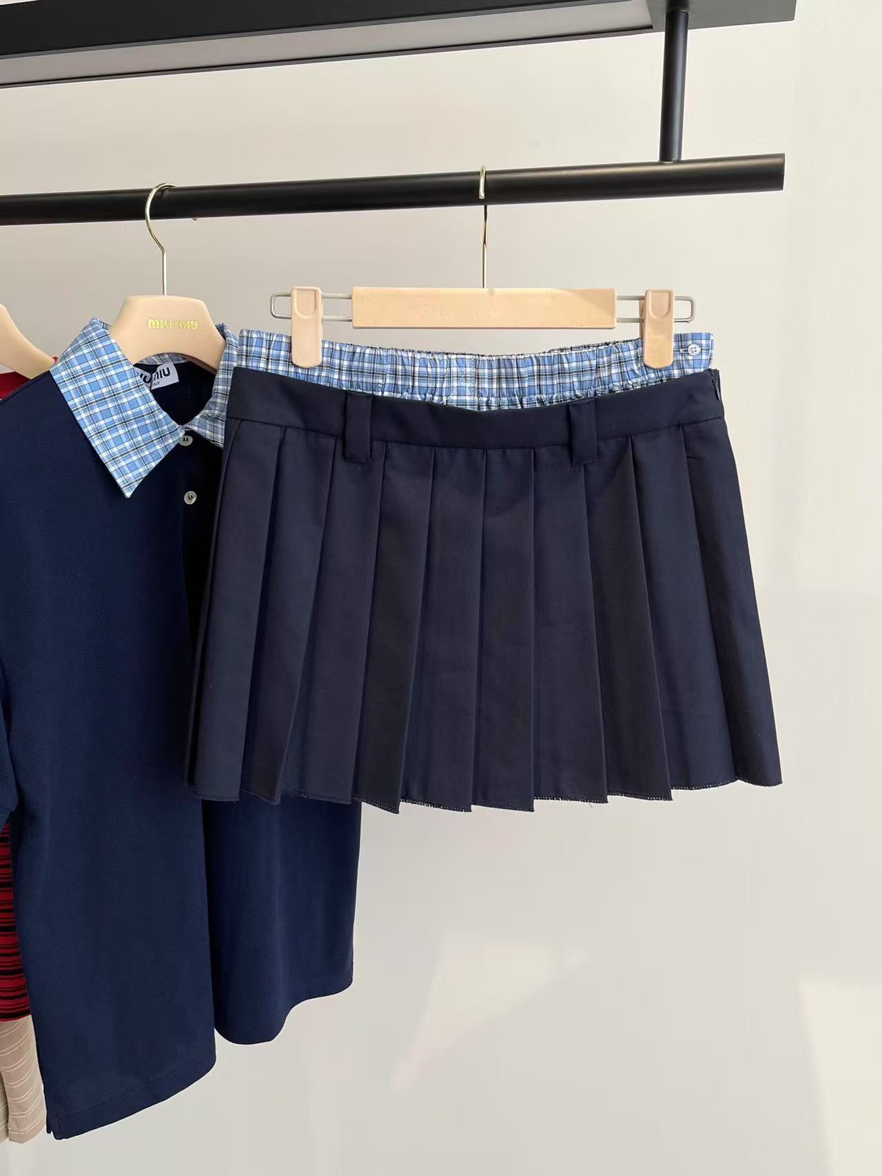 MIUMIU プリーツ バタヴィア ミニスカート