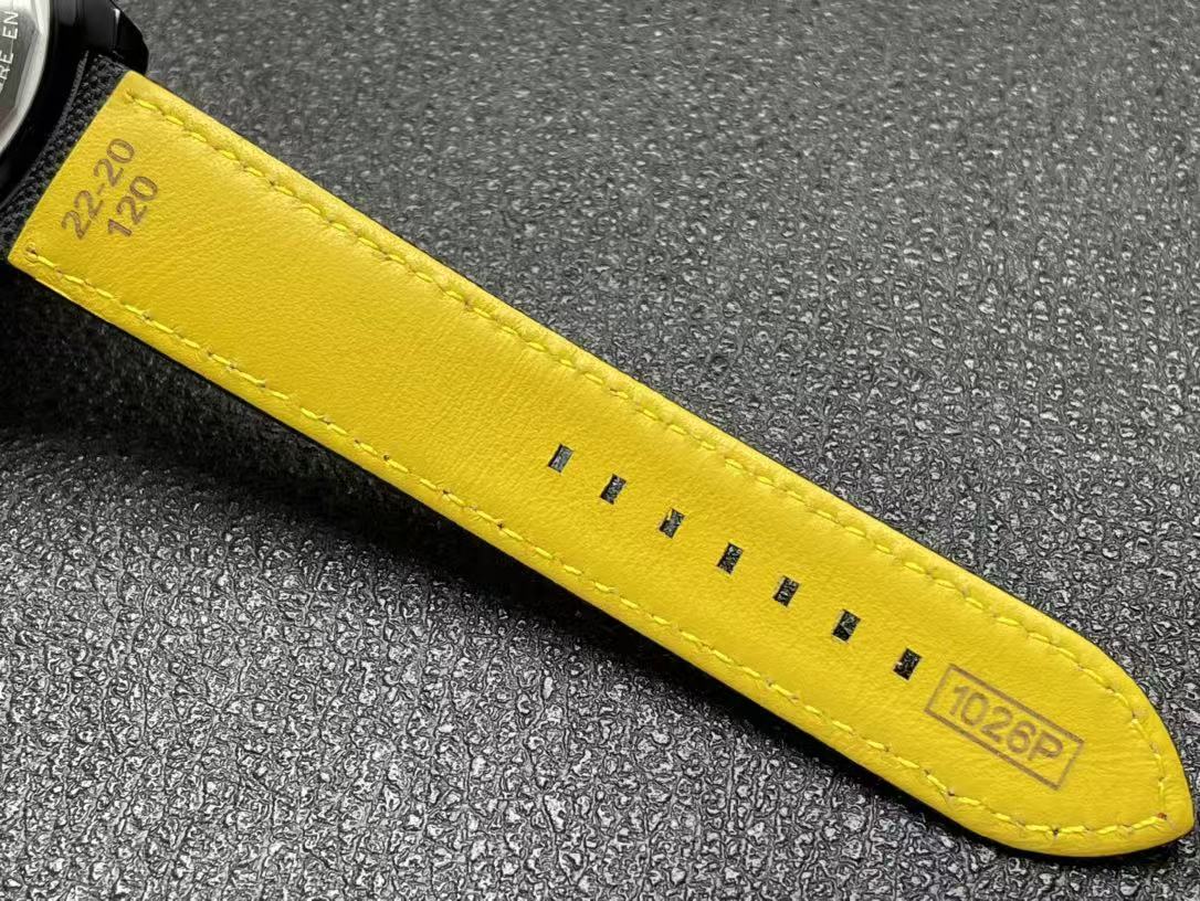 Breitling ブライトリング  アベンジャー B01 クロノグラフ 44 ナイト ミッション ダスト デビルズ