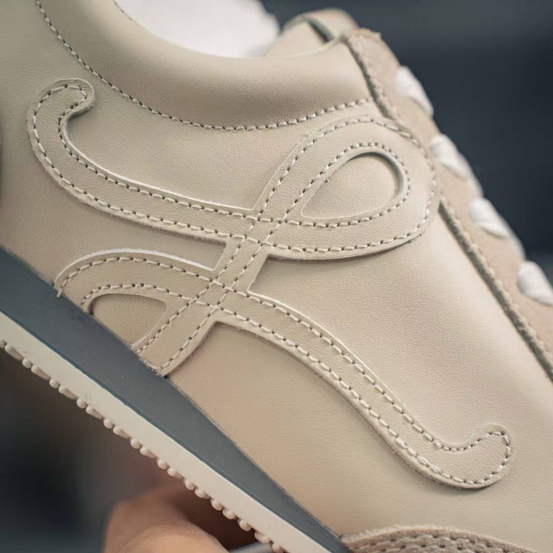 Loewe バレエランナー 2.0（ソフトカーフ）