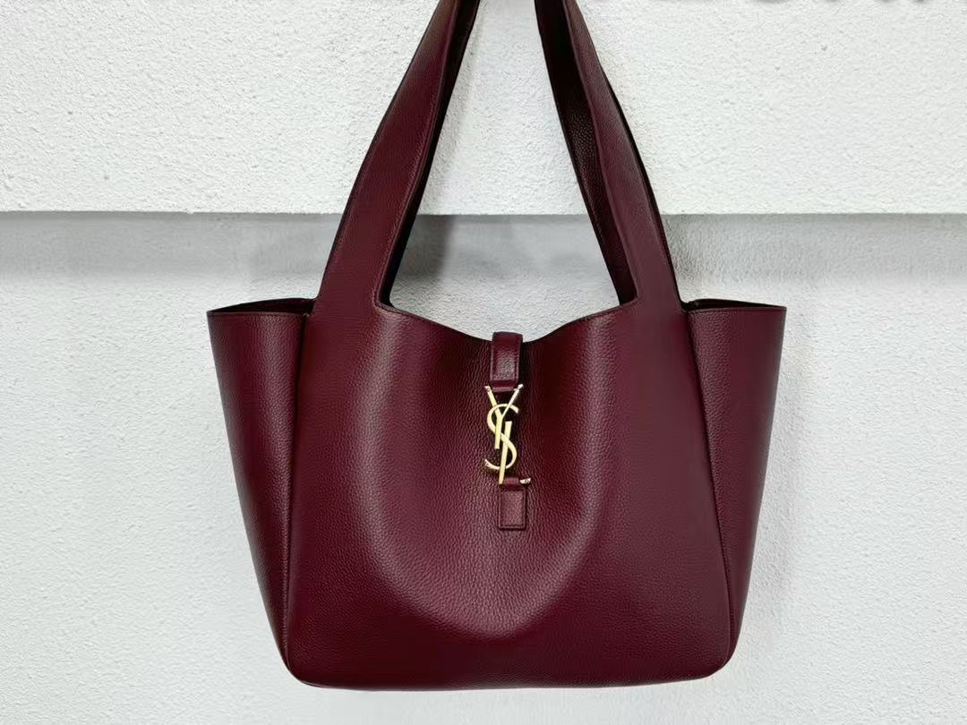 Saint Laurent サンローラン  LE 5 À 7 BEA（グレインレザー）
