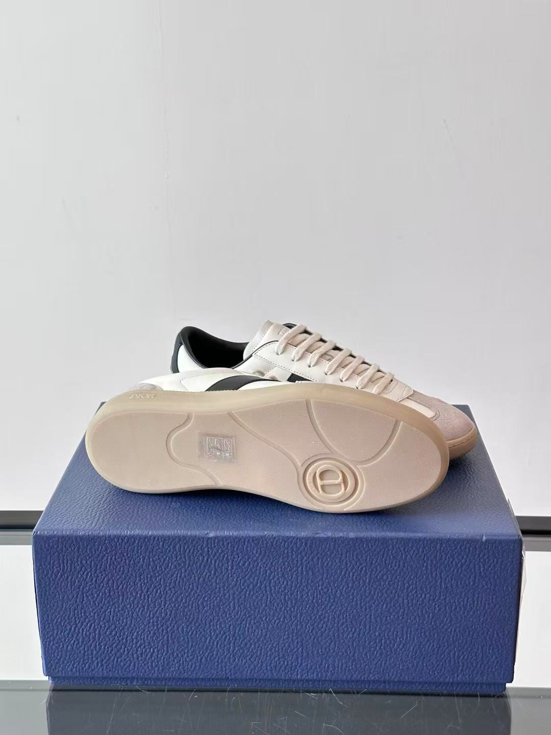 DIOR B01 マッチポイント スニーカー