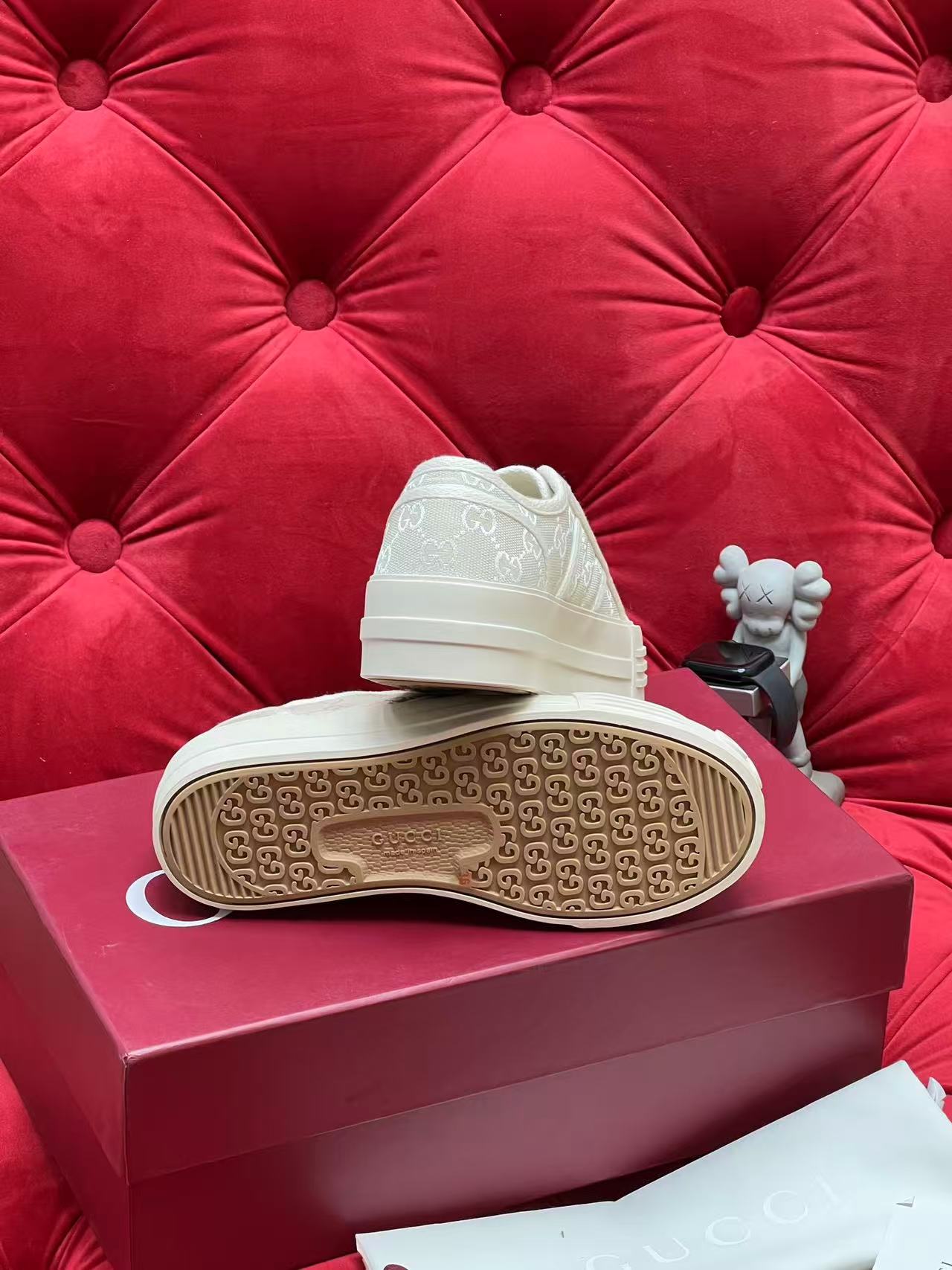 GUCCI ウィメンズ チャンキー スニーカー