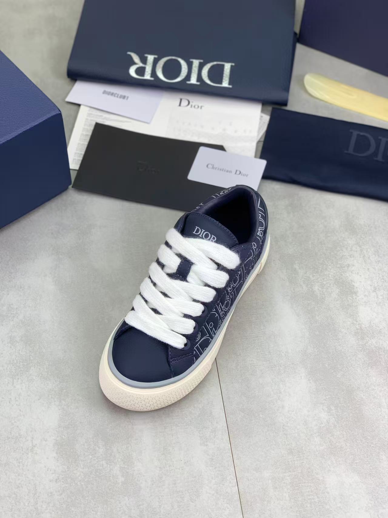 DIOR B33 スピン スニーカー