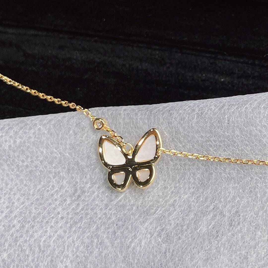 ドゥ パピヨン ペンダント  イエローゴールド, ダイヤモンド, マザー オブ パール