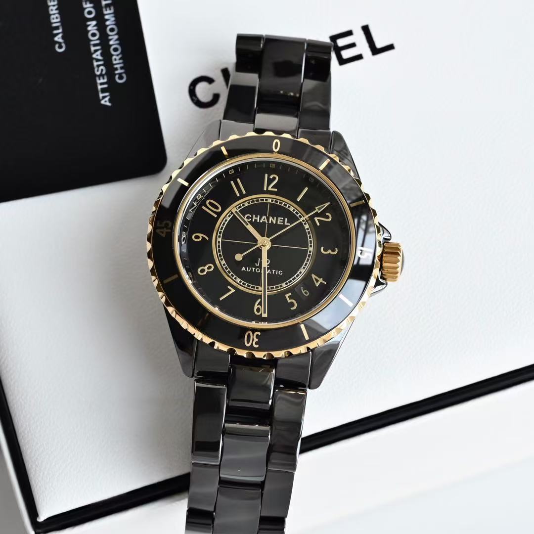 CHANEL J12 キャリバー 12.1, 38mm