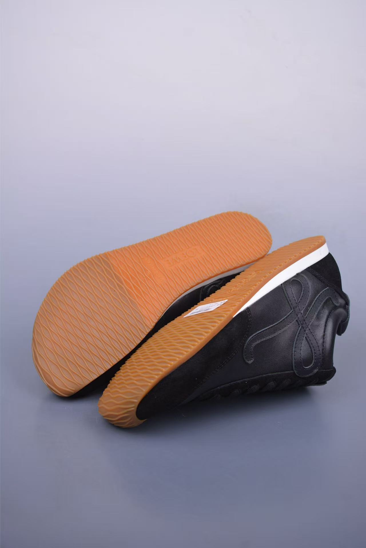 Loewe バレエランナー 2.0（ソフトカーフ）