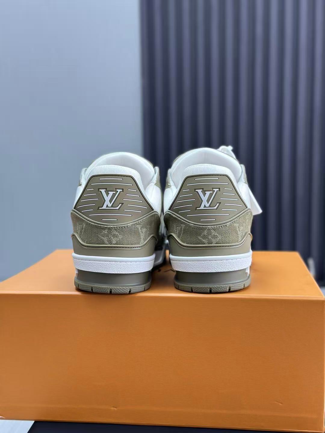 Louis vuitton  トレイナー スニーカー