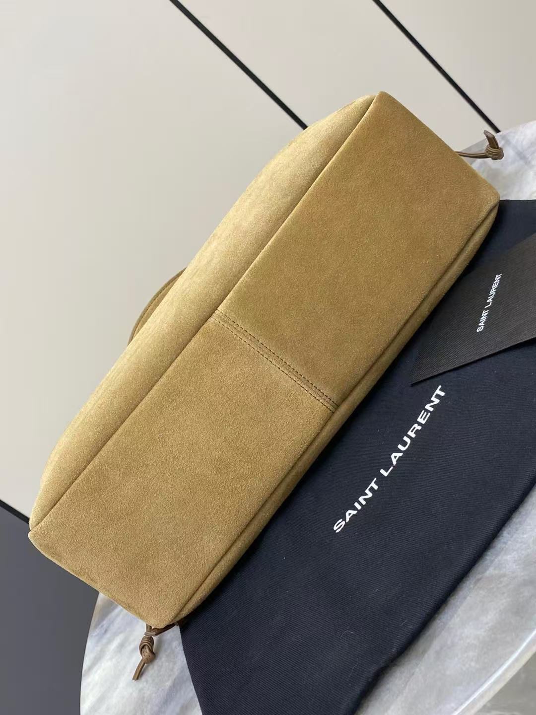 Saint Laurent サンローラン ジェイミー ショッピング スモール（スエード）