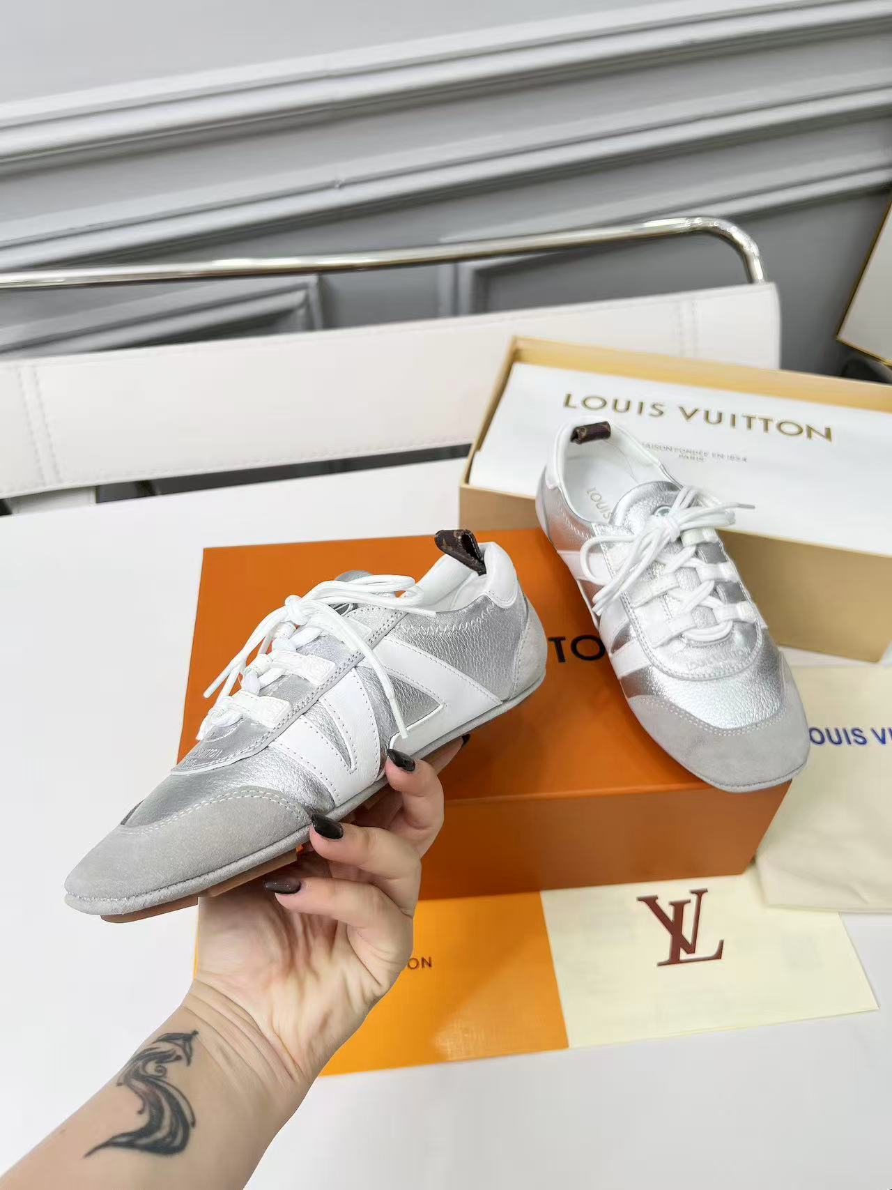 Louis vuitton スニーカリーナ