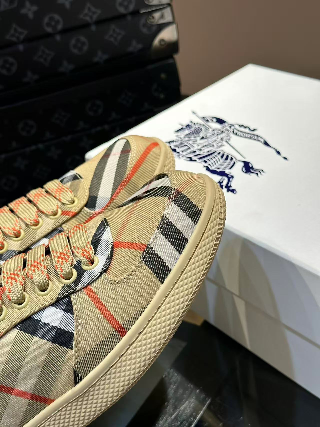 Burberry チェック テラススニーカー