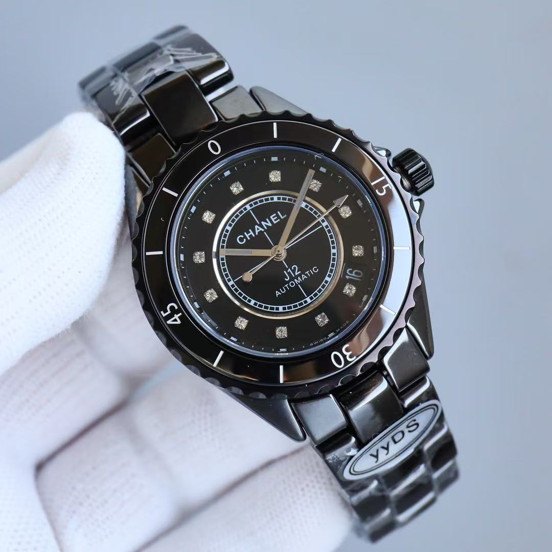 CHANEL J12 キャリバー12.2, 33mm