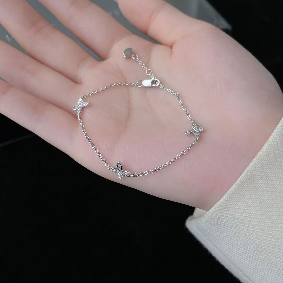 Graff パヴェ バタフライ ダイヤモンド プティ ブレスレット