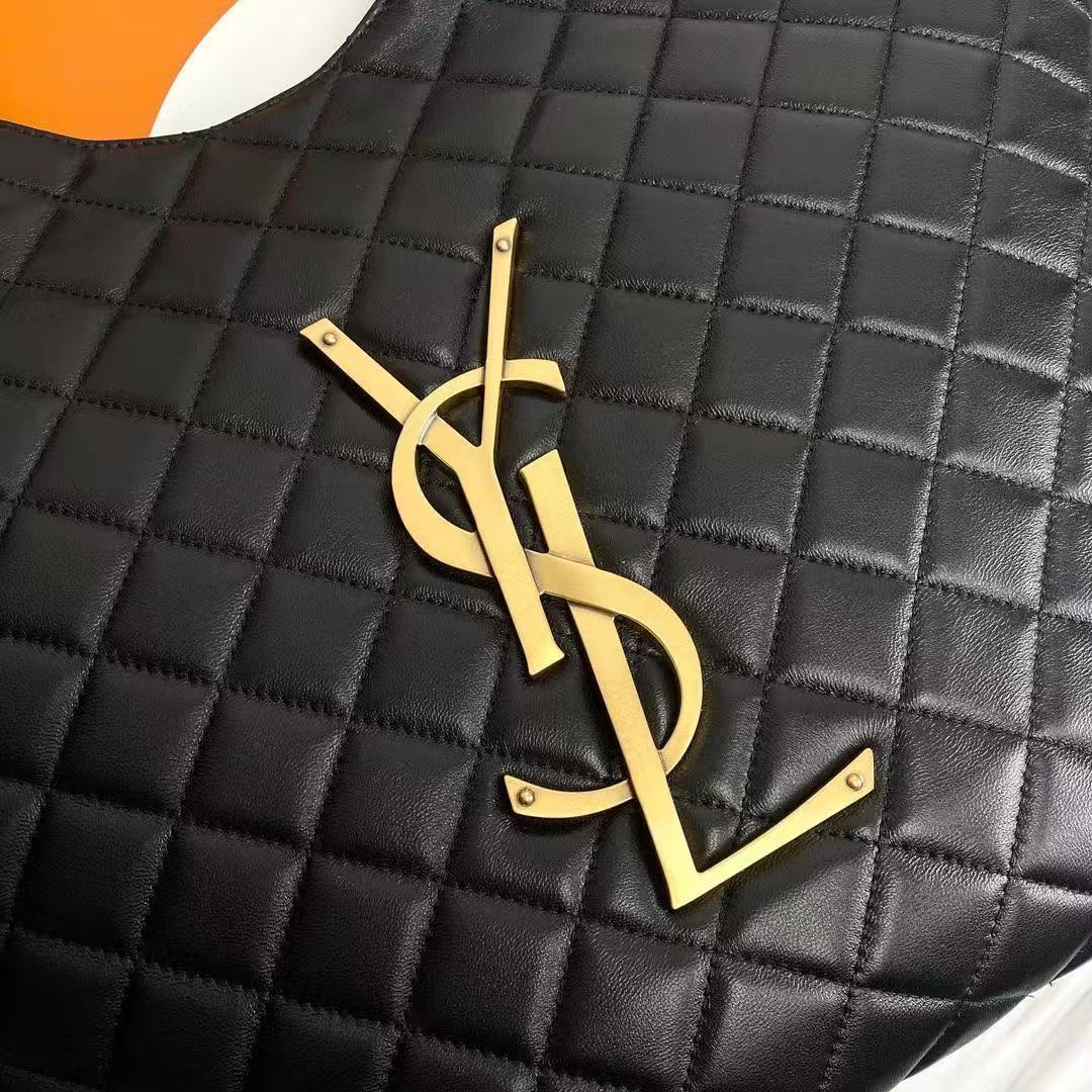  Saint Laurent サンローラン イカール マキシ ショッピングバッグ（ラムスキン／キルティング）
