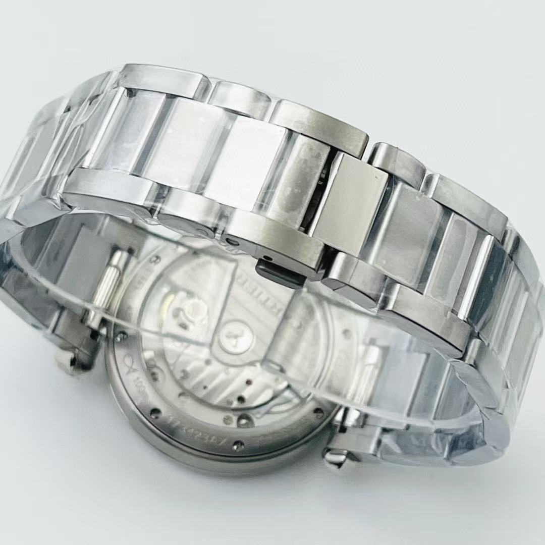 Cartier Pasha de Cartier watch パシャ ドゥ カルティエ ウォッチ