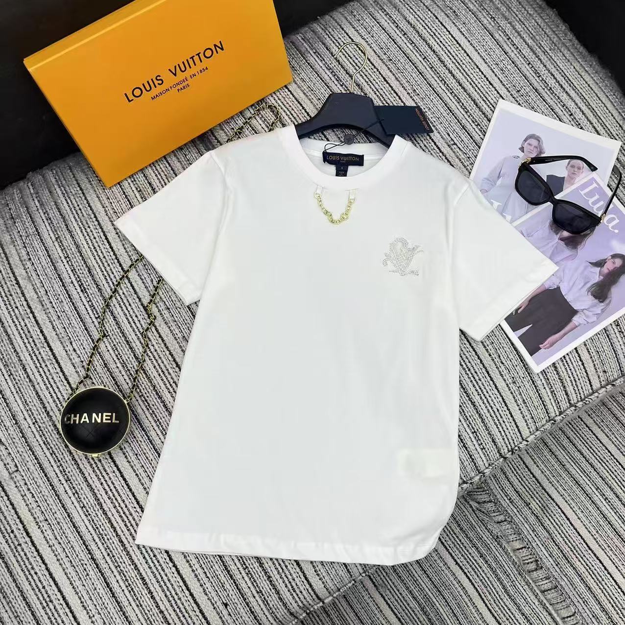 Louis vuitton ブロイダリー LV Tシャツ