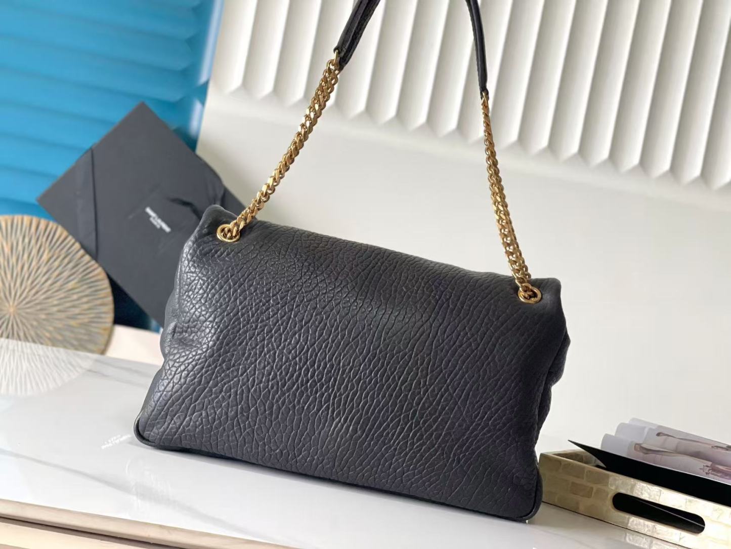   Saint Laurent サンローラン  カリプソ ラージ（グレインラムスキン）