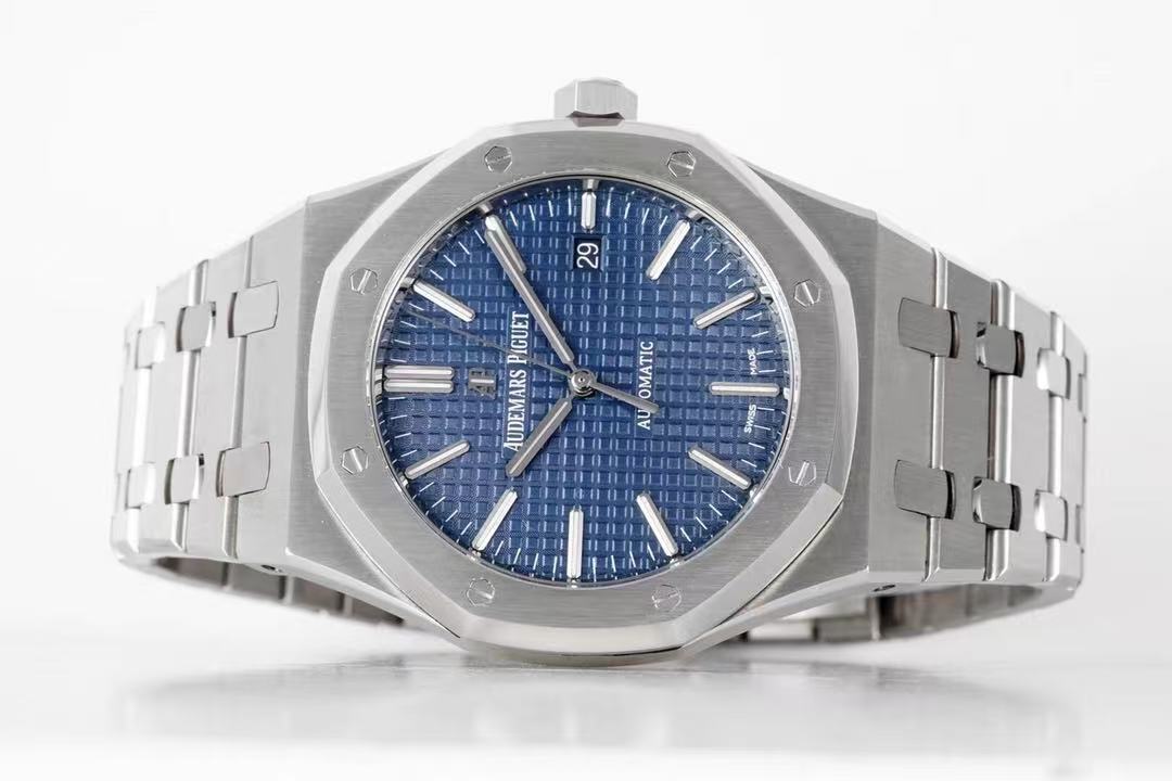 Audemars Piguet  オーデマピゲ  ロイヤル オーク オートマティック