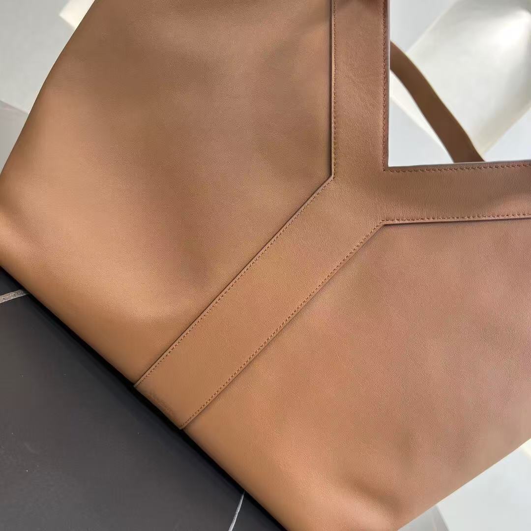 Saint Laurent サンローラン トート（レザー）