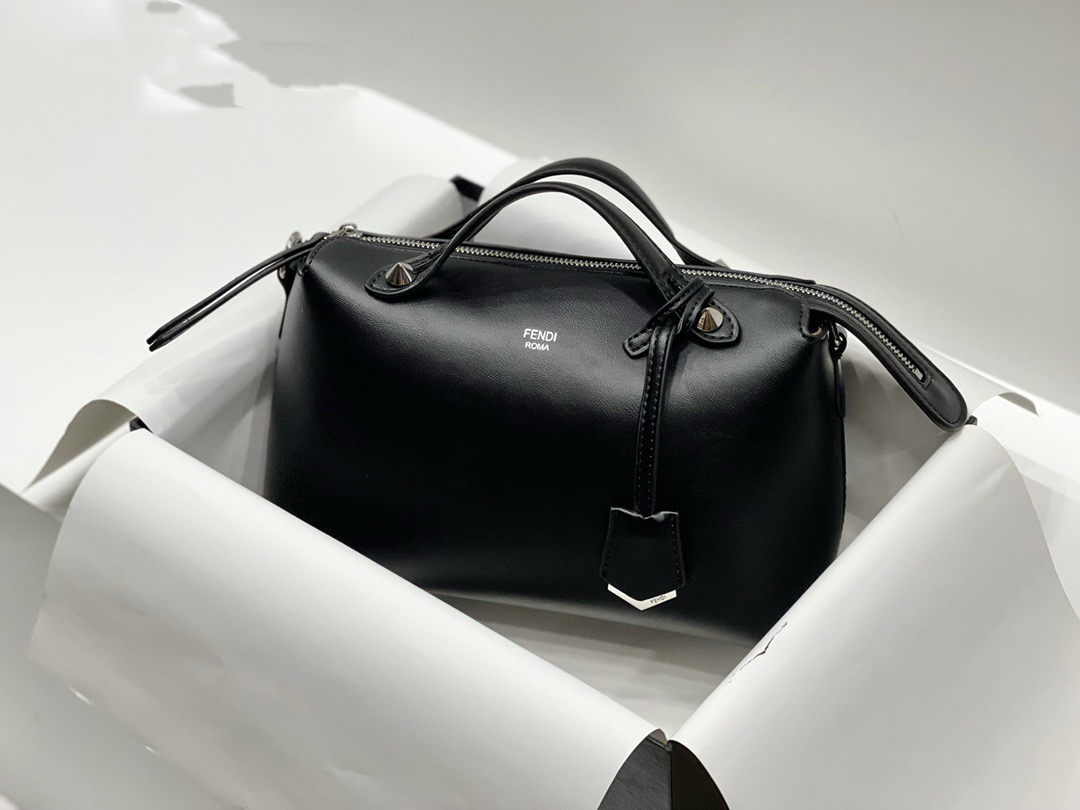 FENDI バイザウェイミディアム2WAYバッグ