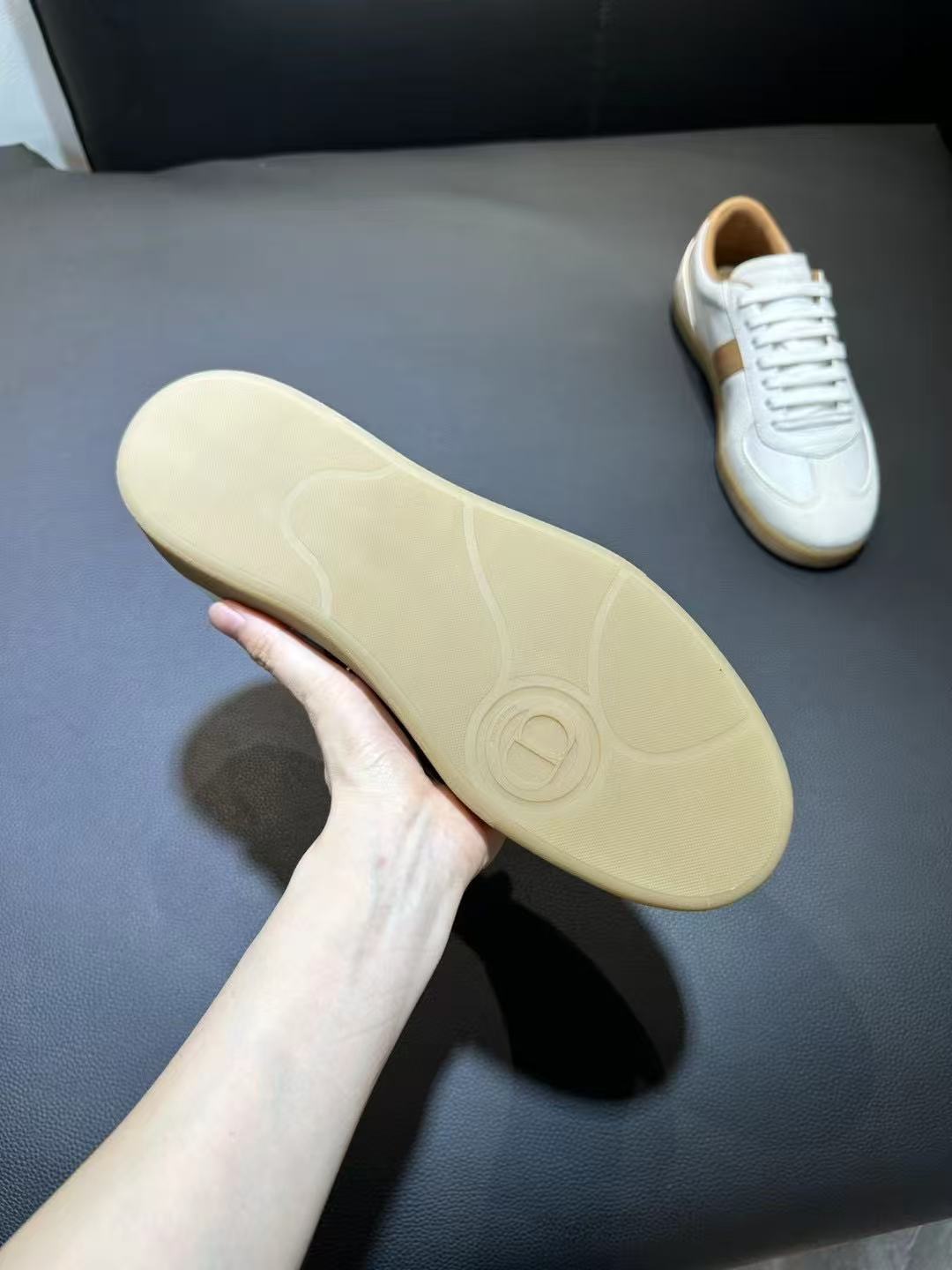 DIOR B01 マッチポイント スニーカー