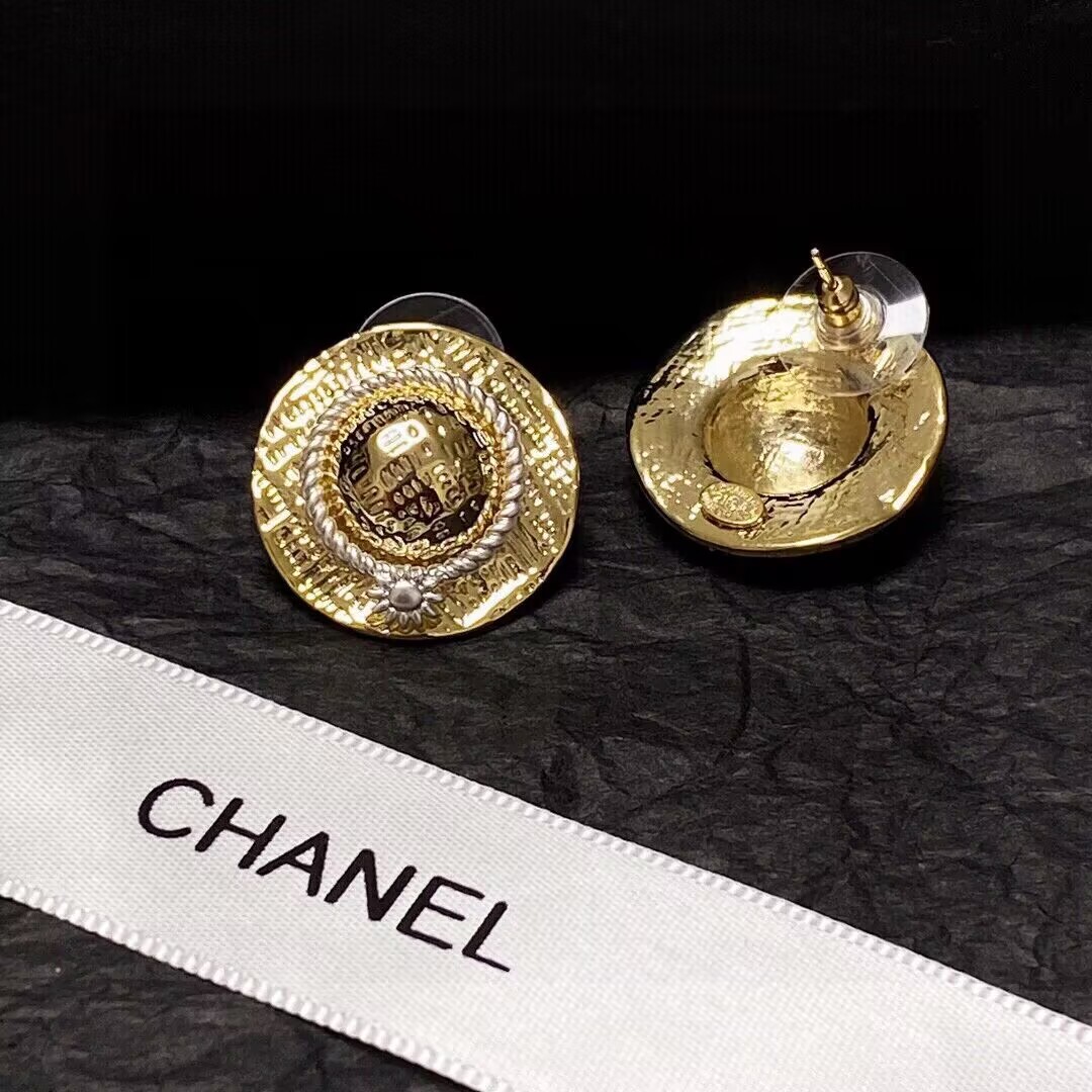 CHANEL COCOラウンドピアス