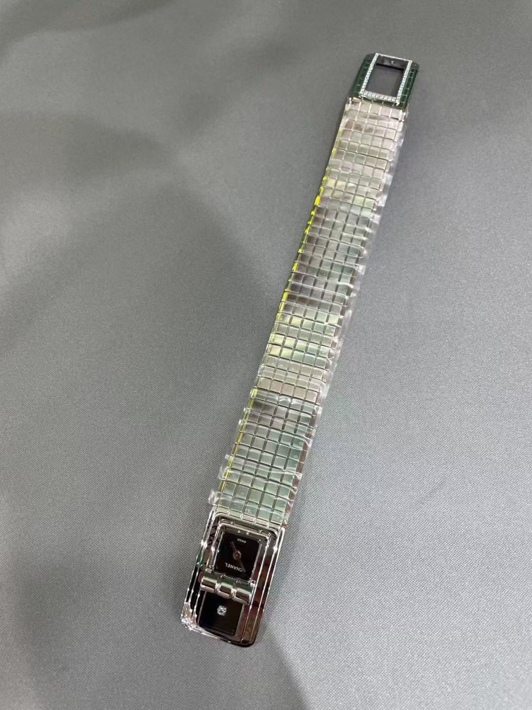 CHANEL コード ココ