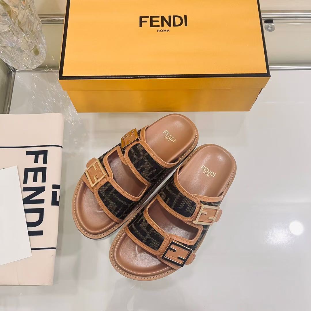 Fendi フェンディ フィール サンダル