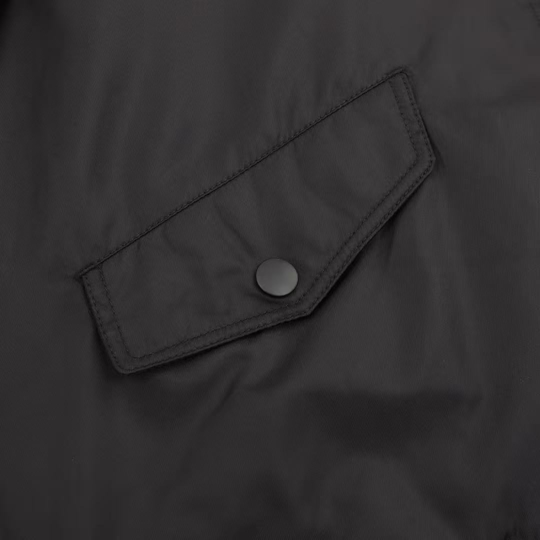 Prada Re-Nylon ボンバージャケット