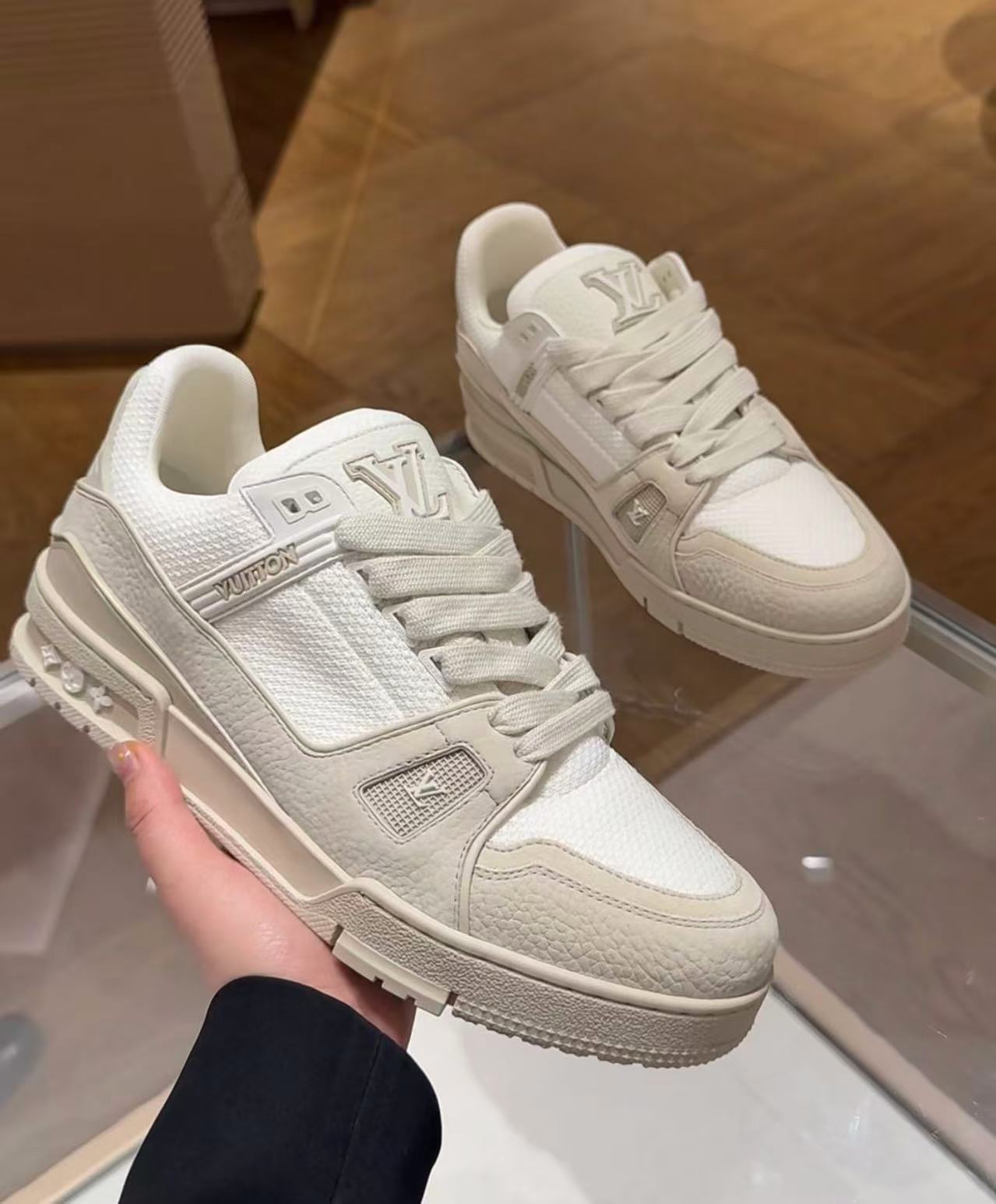 Louis vuitton トレイナー スニーカー