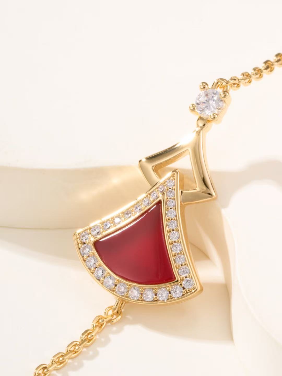 Bvlgari ディーヴァ ドリーム ブレスレット