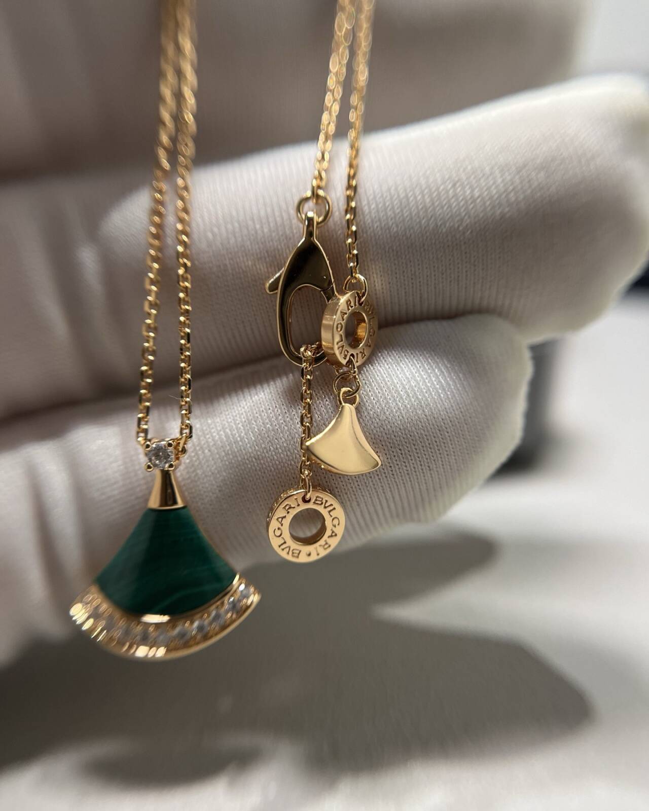 ディーヴァ ドリーム ネックレス