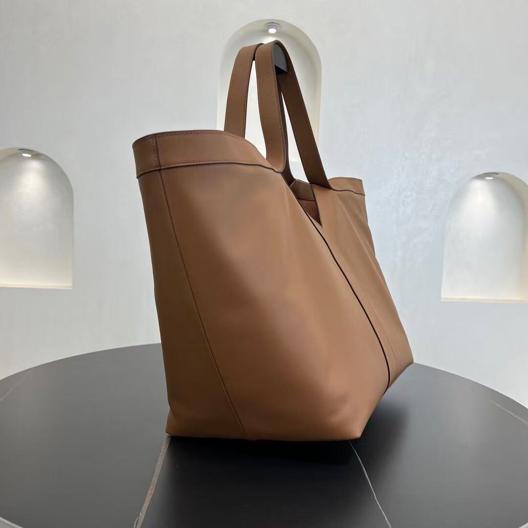 Saint Laurent サンローラン トート（レザー）