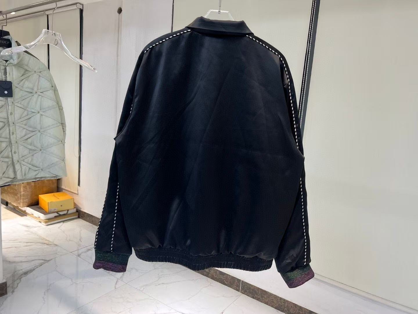 Louis vuitton エンベリッシュド スーベニアブルゾン