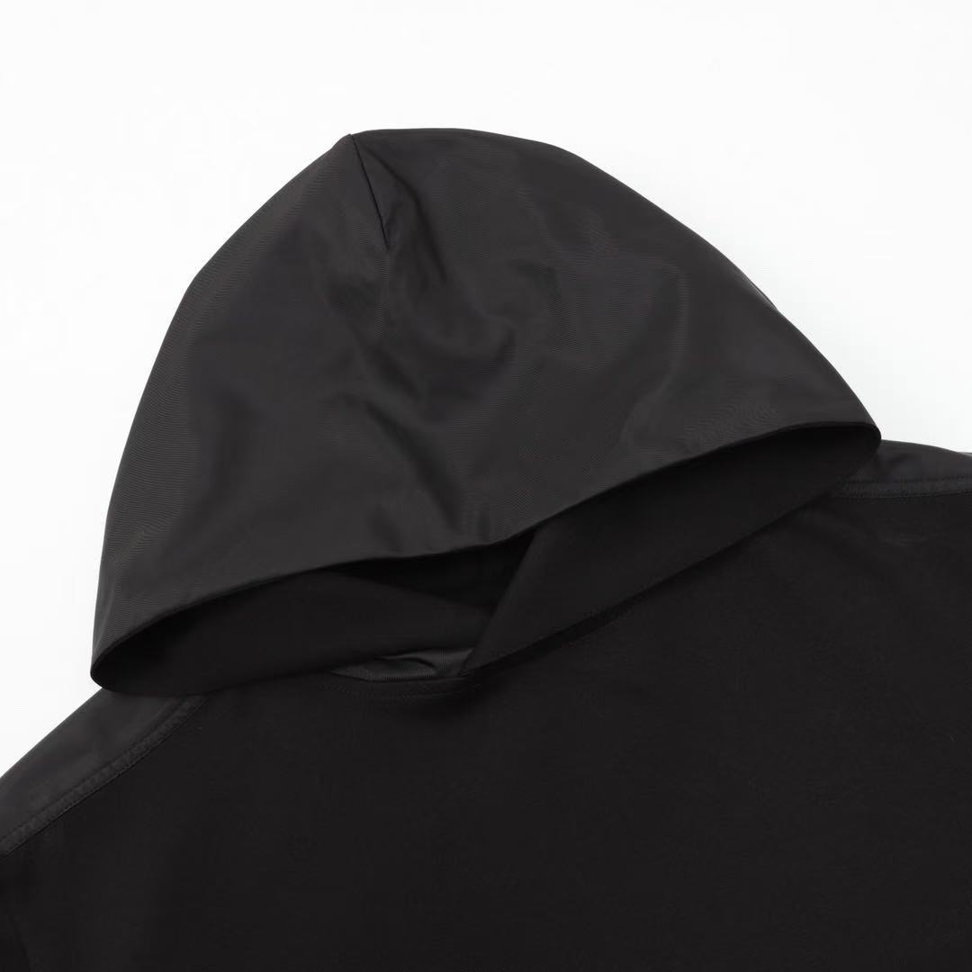 Prada コットンフリースx Re-Nylon フーディー