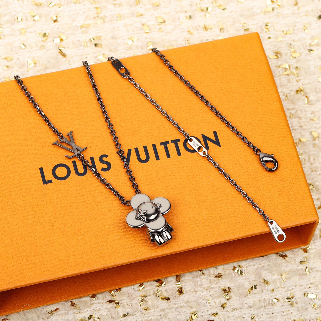 M00831 ペンダント･ヴィヴィエンヌ