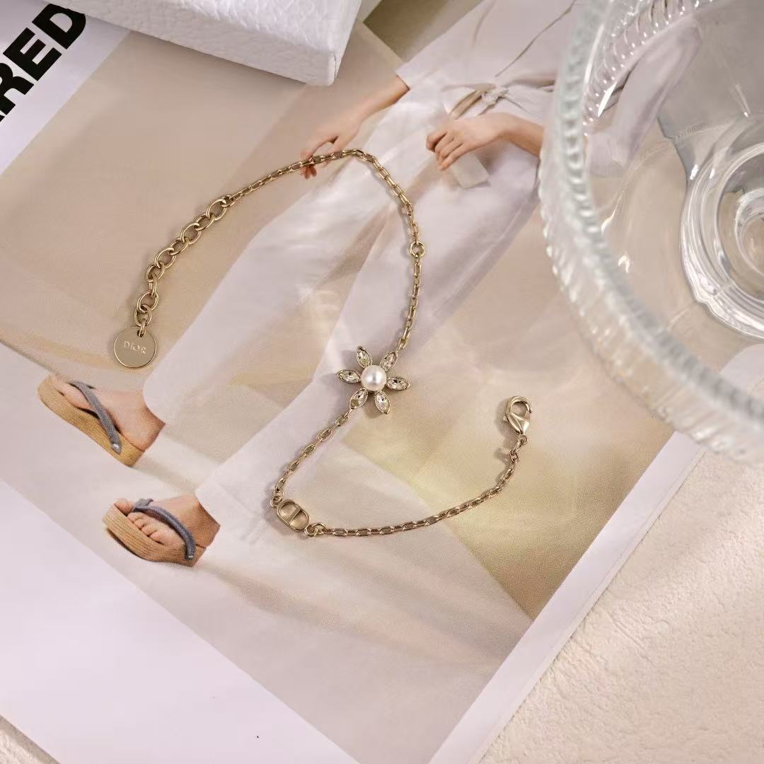 Bloom in Dior ブレスレット
