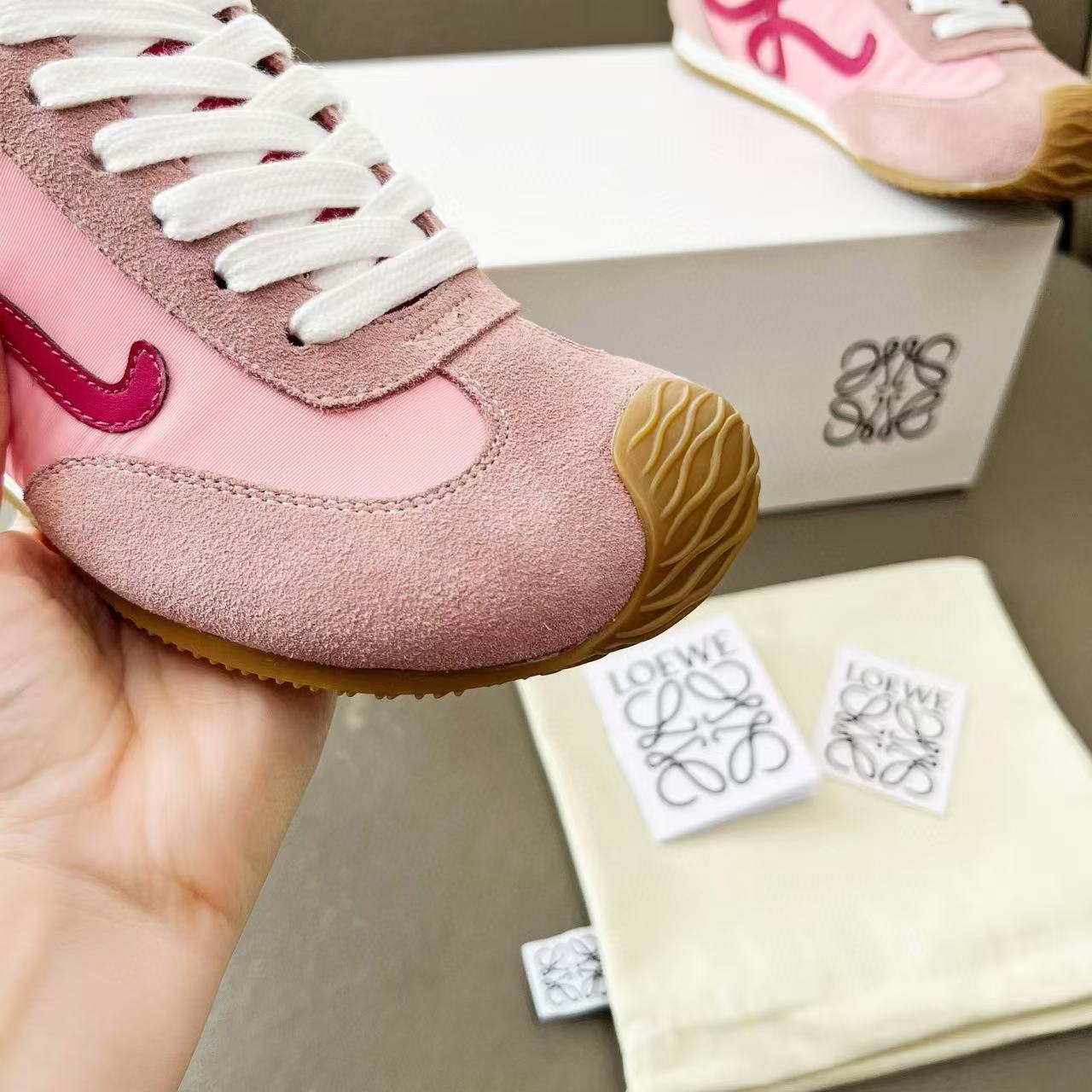 Loewe バレエランナー 2.0（ナイロン&カーフ）